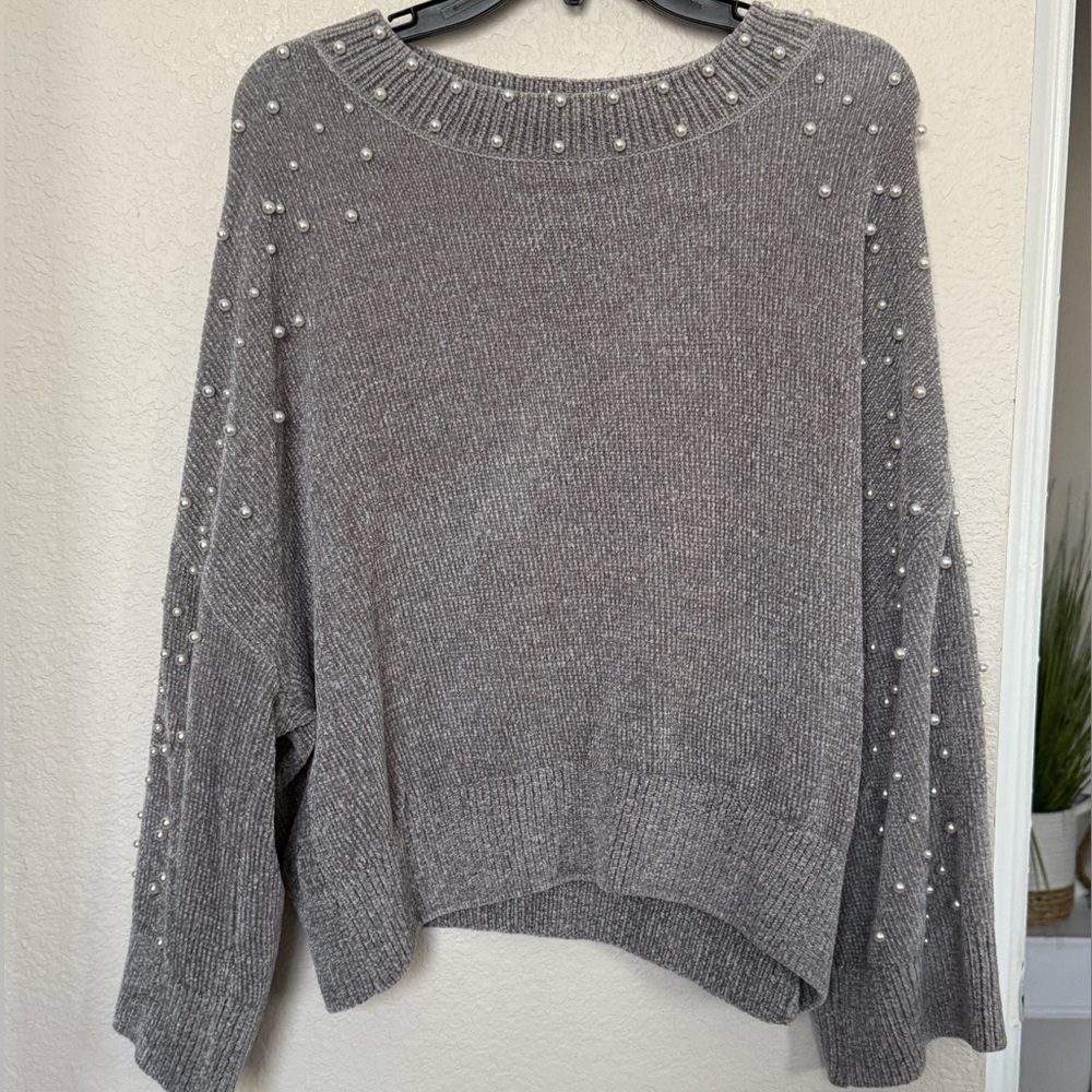 Gray Pearl-Embellished Sweater small crown & Ivy